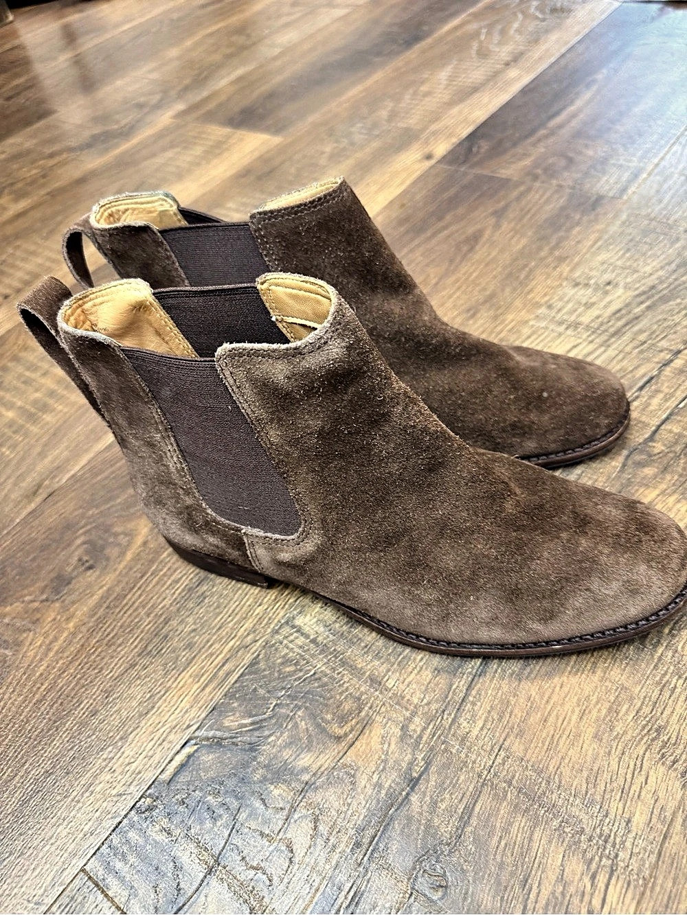 L.L.Bean Women's Stonington Chelsea Boots, Suede Brown US 10(w)